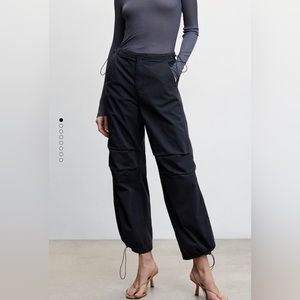 MANGO parachute cargo pants black, size S